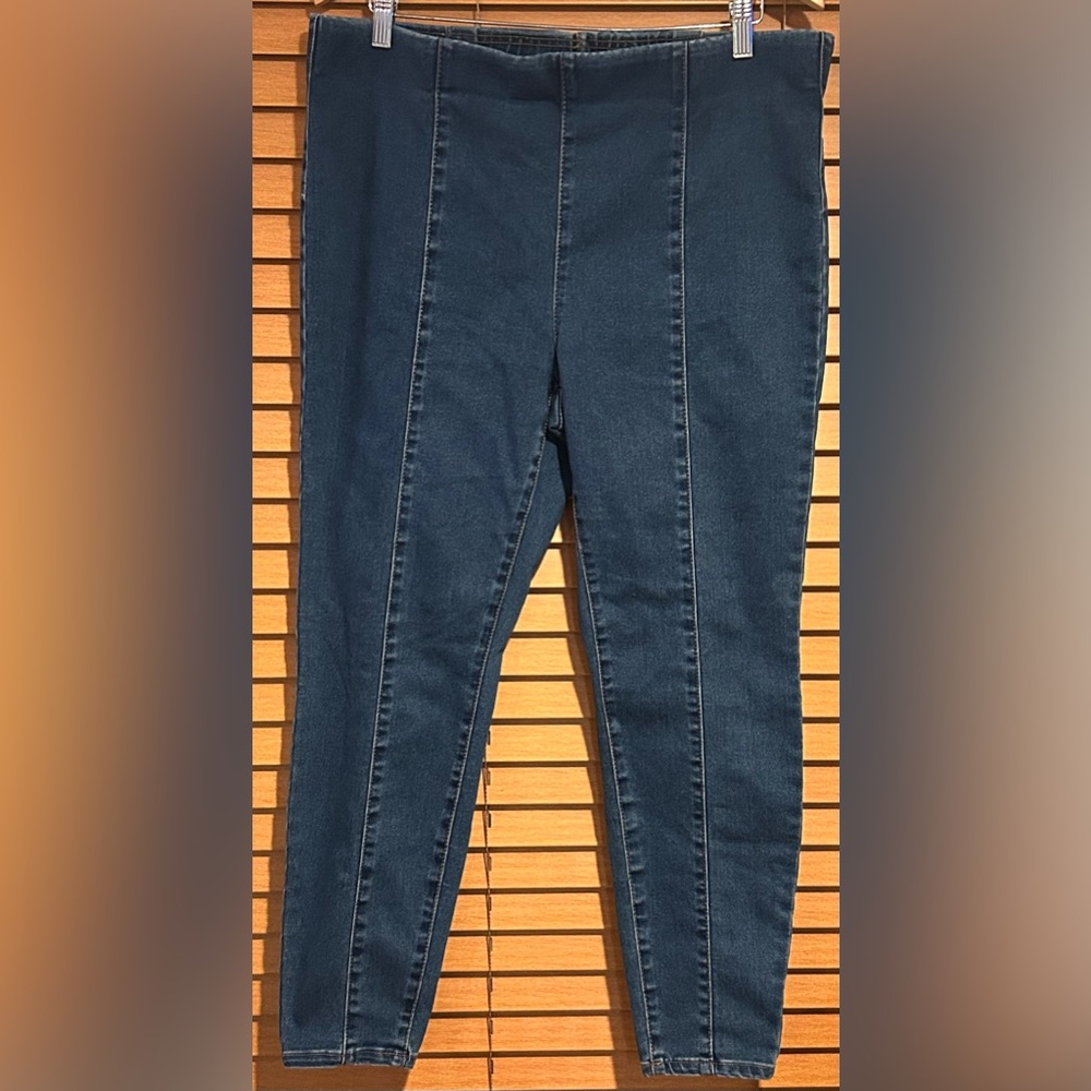 LIKE NEW No Boundaries Dark Blue Skinny Jeans size XXL
